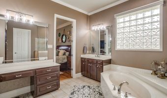 1736 Woodridge Ct, Aledo, TX 76008