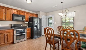 221 Regency Dr, Barling, AR 72923
