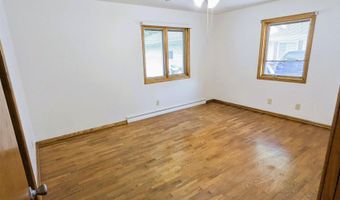 2013 N LYNNDALE Dr, Appleton, WI 54914