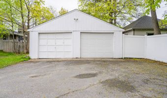 744 Hammond St, Bangor, ME 04401
