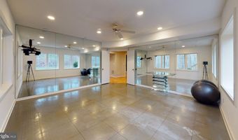 9629 EAGLE RIDGE Dr, Bethesda, MD 20817