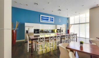 2775 NE 187th St 319, Aventura, FL 33180
