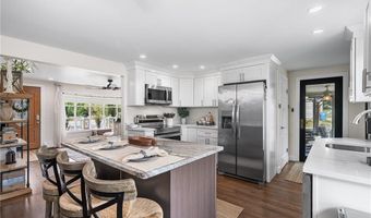 1392 Hope Rd, Cranston, RI 02831