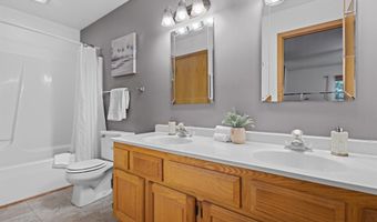 7133 E Valley Ridge Dr, Madison, WI 53719
