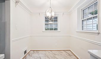 7116 WAYNE Dr, Annandale, VA 22003