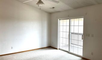 505 Penn Ct 11, North Liberty, IA 52317