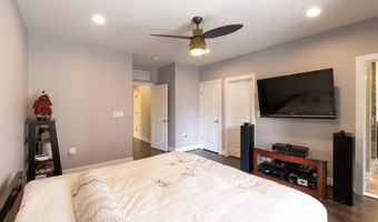 2203 RICHMOND Hwy 101, Alexandria, VA 22301