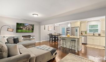 1914 Bonnie Ln, Charlotte, NC 28213