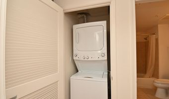 1020 N HIGHLAND St 807, Arlington, VA 22201