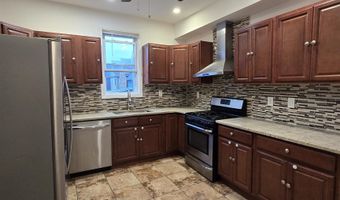 549 AVENUE E 2nd Floor, Bayonne, NJ 07002