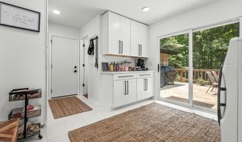 4720 Nirvana Dr, Adrian, MI 49221