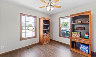2722 Somerset Dr, Ames, IA 50010