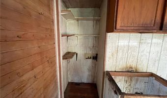 951 Swede Lake Trl SW, Backus, MN 56435