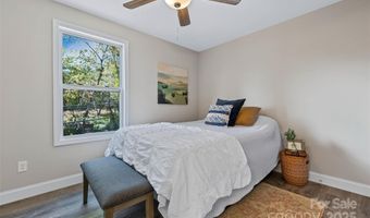 104 Forest Fern Ln, Alexander, NC 28701