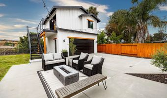 2146 Foster St, Oceanside, CA 92054