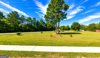 1147 Poor Robin Rd, Baxley, GA 31513
