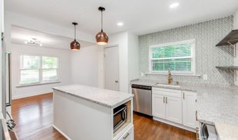 3032 Edsel Pl, Charlotte, NC 28205