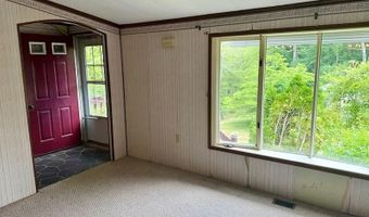 81 Sherwood Valley Ln, Coventry, RI 02816