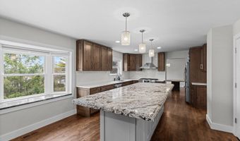 330 OAK HILL Ct, Antioch, IL 60002