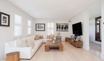 23 Catherine St, Newport, RI 02840