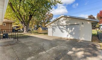 313 Glenn Rd, Albert Lea, MN 56007