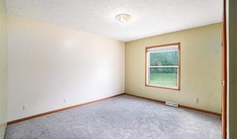 6590 6596 Admirals Pt, Alanson, MI 49706