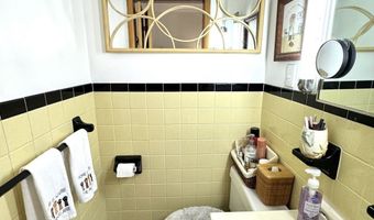 19 Pomeroy Rd, Athens, OH 45701