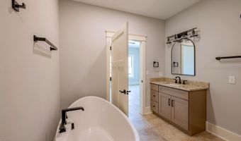 1036 Cummings St 1, Abingdon, VA 24211