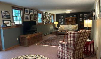 581 E Side Dr, Alton, NH 03810