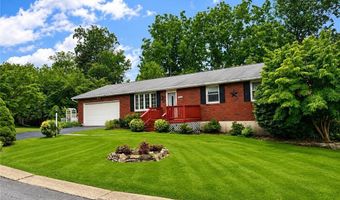 32 W Sylvan Dr, Allen, PA 18067