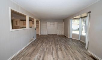 19 Skyline Dr, Adrian, MO 64720