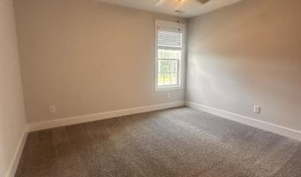 201 Thistleberry Dr, Aberdeen, NC 28315