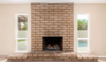 711 W STRAFORD Dr, Chandler, AZ 85225