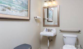 7 Beaverdam Rd, Asheville, NC 28804