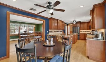 30 Tanglewood Dr, Alloway, NJ 07422