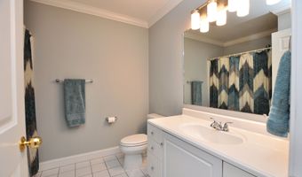 8 Centerbrook Ct 8, Avon, CT 06001