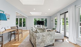 123 Ocean Blvd, Atlantic Highlands, NJ 07716