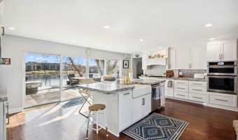 512 Rice St, Anoka, MN 55303