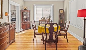 607 Milton Rd, Alton, IL 62002