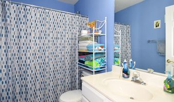 43696 PHELPS Ter, Ashburn, VA 20147