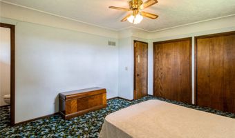 21496 290th St, Adel, IA 50003