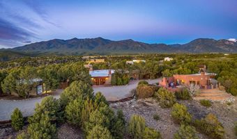 174 Hondo Seco Rd, Arroyo Hondo, NM 87513