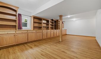 1214 Sandalwood Ct SW, Altoona, IA 50009