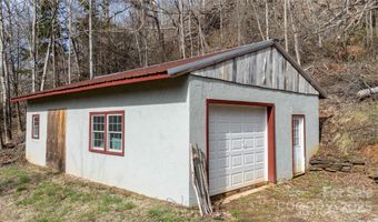 38 Buchanan Hill Rd, Bakersville, NC 28705
