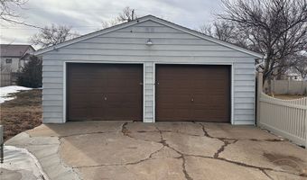 607 S 2nd St W, Baker, MT 59313