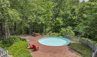 69 King Rd, Bedford, NH 03110