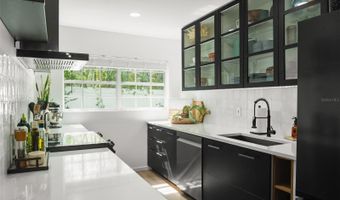 496 W PAR St 4, Orlando, FL 32804