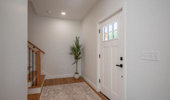 109 Vail Rd, Barnstead, NH 03225