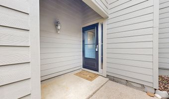 718 Peninsula Ct, Ann Arbor, MI 48105
