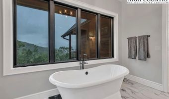 281 Lodge Woods Trl, Banner Elk, NC 28604
